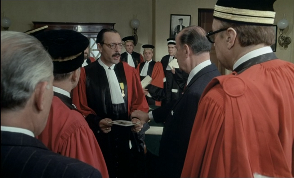 Universo Pop: Costa-Gavras: 'Sessão Especial de Justiça': Quando a Justiça deixa de ser cega e as convicções tornam-se mais importantes do que as provas! - Marcos Doniseti!
