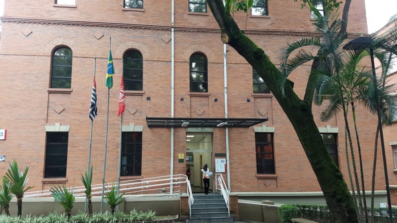 A construção das atividades acadêmicas pelos estudantes